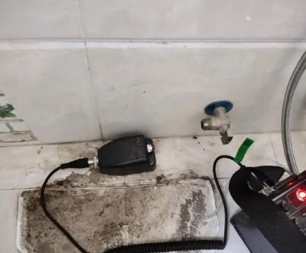 岚山屋顶漏水维修公司分享下卫生间漏水的危害及解决方法